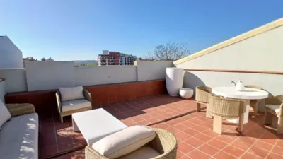 Ático en alquiler en Carrer de Santa Eugènia, cerca de Avinguda de Sant Narcís, Devesa (Girona Capital) de 1.700 €<span>/mes</span>