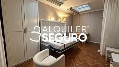 Estudio en alquiler en Centro - Imagen 8