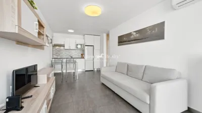 Apartamento en calle Alemania, 1 photo 8