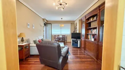 Piso en alquiler en Calle Av Solidaridad, Centro (Logroño) de 750 €<span>/mes</span>