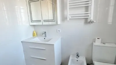 Piso en alquiler en Calle del Ebro, El Campillo-Norte (Logroño) de 750 €<span>/mes</span>