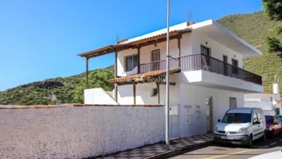 Casa en venta en Avenida de La Iglesia, cerca de Calle Santiago Apostol, Santiago del Teide de 315.000 €