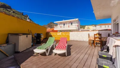 Casa en venta en Avenida de La Iglesia, cerca de Calle Santiago Apostol, Santiago del Teide de 315.000 €