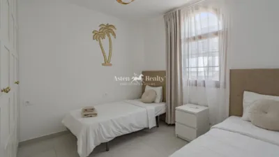 Apartamento en calle Calaluña photo 11