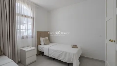 Apartamento en calle Calaluña photo 12