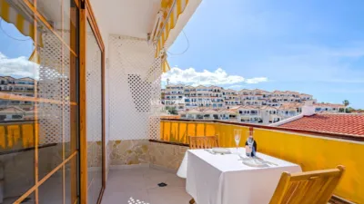 Apartment on Calle Calaluña photo 2