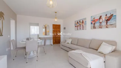 Apartment on Calle Calaluña photo 3
