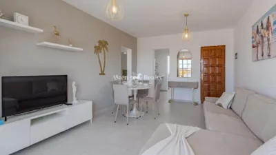 Apartment on Calle Calaluña photo 4