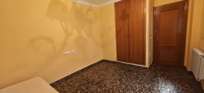 Flat in Centre photo 9