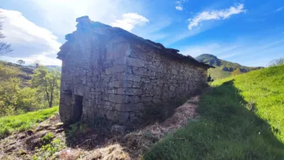 House located at Bº Carcabal Poligono 1, nº 184 photo 2