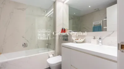 Apartment on Carrer de Freixa photo 32