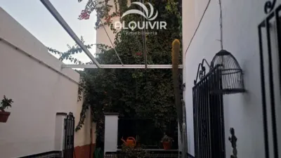 House for sale in Almonte, very close to the town centre. The property is arranged over two floors photo 63