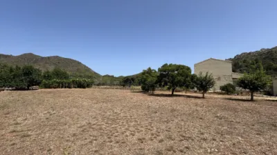 Terreno en venta en El Ràfol D'Almúnia - Más