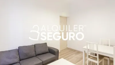 Piso en alquiler en Centro - Imagen 3