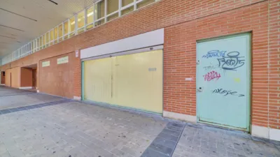 Local comercial en venta en Plaza de las Cofradías, 4, Burlada - Burlata de 107.000 €