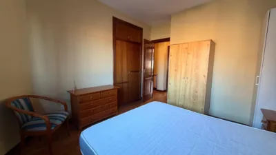 Piso en alquiler en Calle Piquete, Cascajos-Piqueras (Logroño) de 700 €<span>/mes</span>