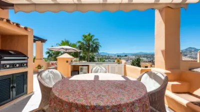 Duplex Penthouse in El Paraíso-Atalaya-Benamara photo 3