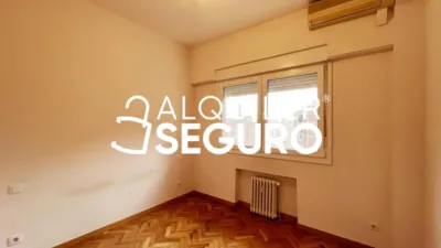 Ático en alquiler en Chamberi - Imagen 15