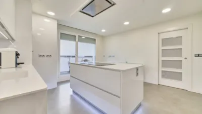 Apartment on Pedro Fernández Serrano Street photo 19