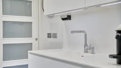 Apartment on Pedro Fernández Serrano Street photo 25