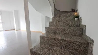 Duplex in Centre photo 13