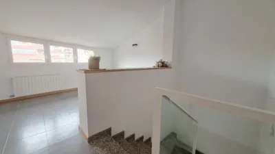 Duplex in Centre photo 14