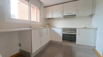 Duplex in Centre photo 2