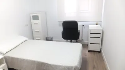 Piso en alquiler en Travesía de Acella, Ermitagaña-Mendebaldea-Etxabakoitz (Pamplona - Iruña) de 1.600 €<span>/mes</span>