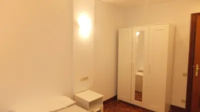 Piso en alquiler en Travesía de Acella, Ermitagaña-Mendebaldea-Etxabakoitz (Pamplona - Iruña) de 1.600 €<span>/mes</span>
