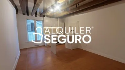 Piso en alquiler en Centro - Imagen 2