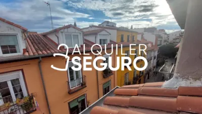 Piso en alquiler en Centro - Imagen 2