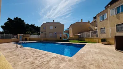 Piso – Torrevieja, Urbanización Los Balcones - Vista 3