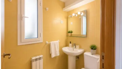 Duplex in photo 12