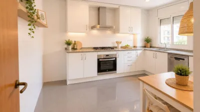 Duplex in photo 5