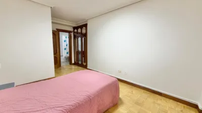 Piso en alquiler en Avenida de Pío XII, Centro (Logroño) de 850 €<span>/mes</span>