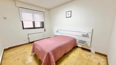 Piso en alquiler en Avenida de Pío XII, Centro (Logroño) de 850 €<span>/mes</span>