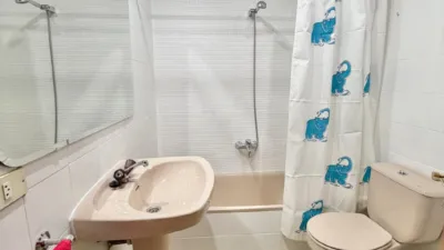 Piso en alquiler en Avenida de Pío XII, Centro (Logroño) de 850 €<span>/mes</span>