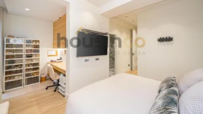 Apartment in Salamanca District photo 15
