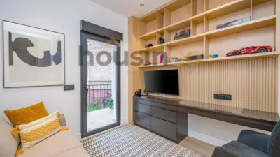 Apartment in Salamanca District photo 33