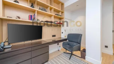 Apartment in Salamanca District photo 34