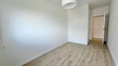 Piso en alquiler en Calle Ps Maria Moliner, San Adrián-La Cava-El Arco (Logroño) de 1.100 €<span>/mes</span>