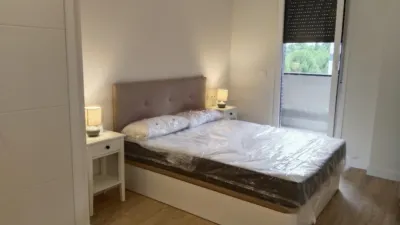 Piso en alquiler en Calle Ps Maria Moliner, San Adrián-La Cava-El Arco (Logroño) de 1.100 €<span>/mes</span>