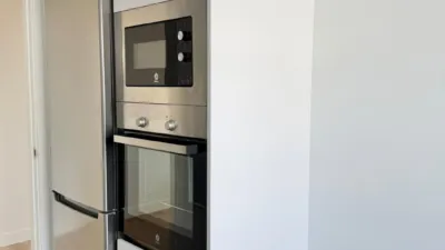 Piso en alquiler en Calle Ps Maria Moliner, San Adrián-La Cava-El Arco (Logroño) de 1.100 €<span>/mes</span>