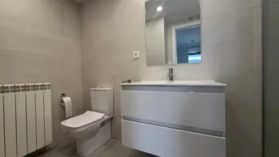 Piso en alquiler en Calle Ps Maria Moliner, San Adrián-La Cava-El Arco (Logroño) de 1.100 €<span>/mes</span>