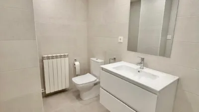 Piso en alquiler en Calle Ps Maria Moliner, San Adrián-La Cava-El Arco (Logroño) de 1.100 €<span>/mes</span>