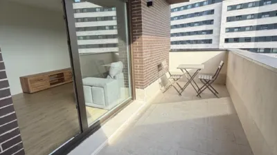 Piso en alquiler en Calle Ps Maria Moliner, San Adrián-La Cava-El Arco (Logroño) de 1.100 €<span>/mes</span>