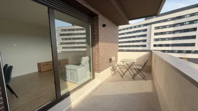 Piso en alquiler en Calle Ps Maria Moliner, San Adrián-La Cava-El Arco (Logroño) de 1.100 €<span>/mes</span>