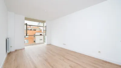 Piso en alquiler en Paseo de la Alameda de Osuna - Imagen 3