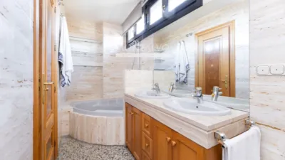 Ático en venta en Calle Gran Vía de Colón, 2, cerca de Calle Reyes Católicos, Centro-Catedral (Granada Capital) de 750.000 €