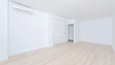 Piso en alquiler en Calle de Diego Ayllón - Imagen 4